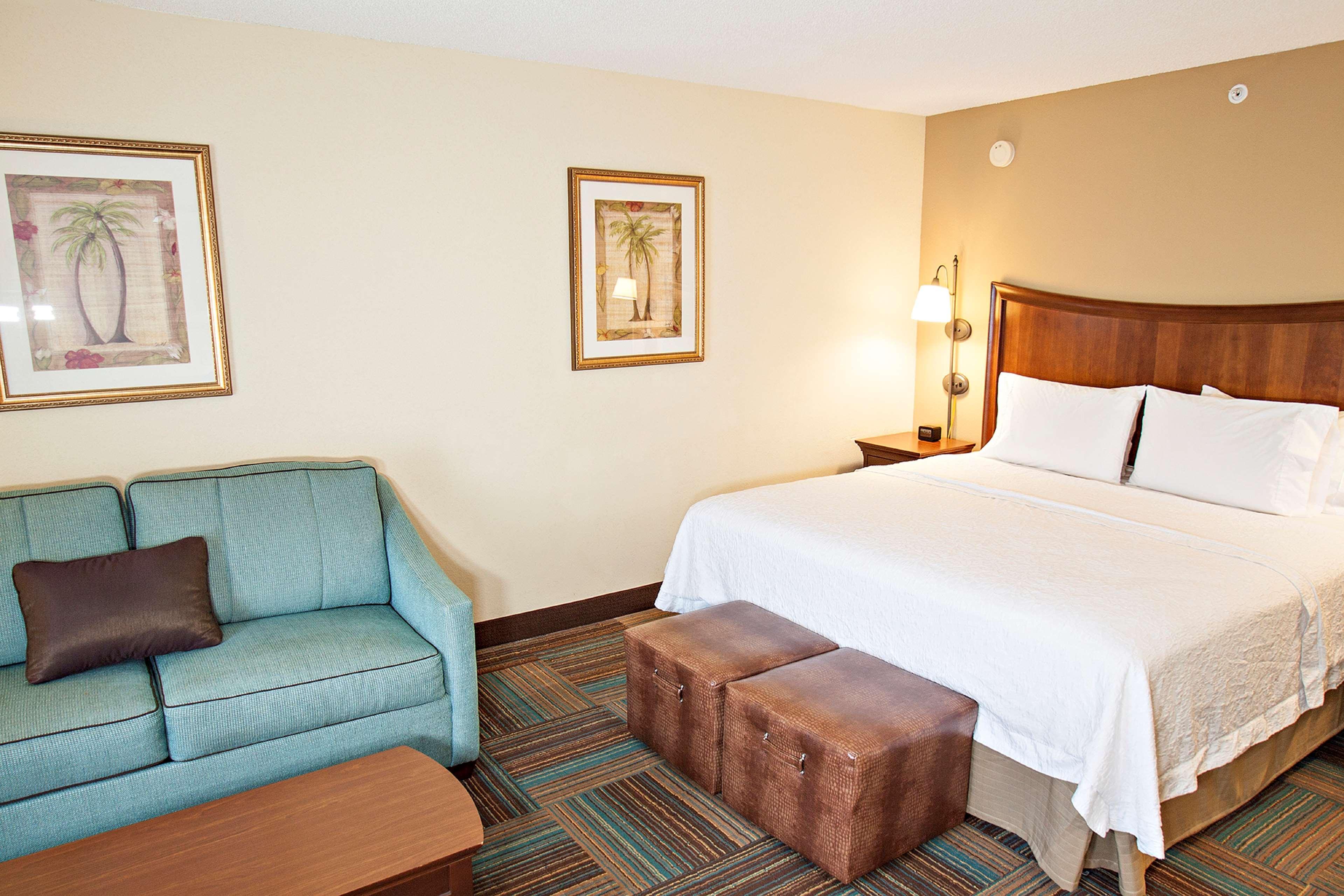 Hampton Inn & Suites Fort Myers-Colonial Boulevard Экстерьер фото