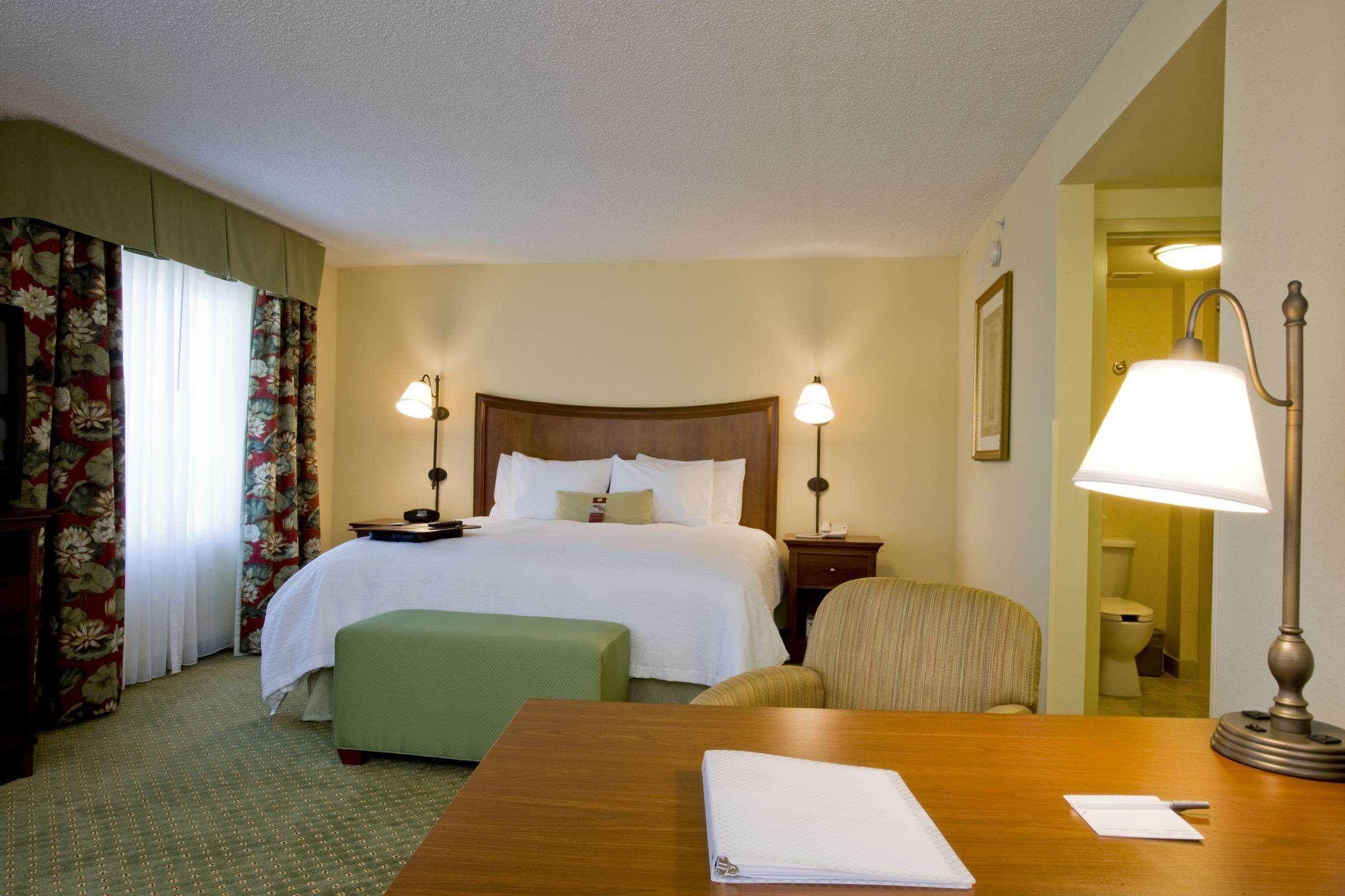 Hampton Inn & Suites Fort Myers-Colonial Boulevard Экстерьер фото