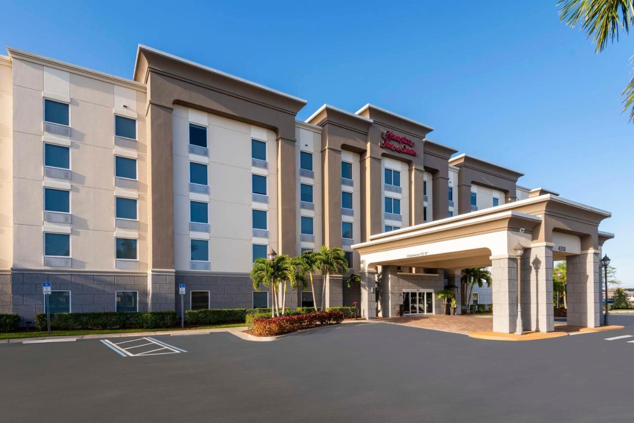 Hampton Inn & Suites Fort Myers-Colonial Boulevard Экстерьер фото