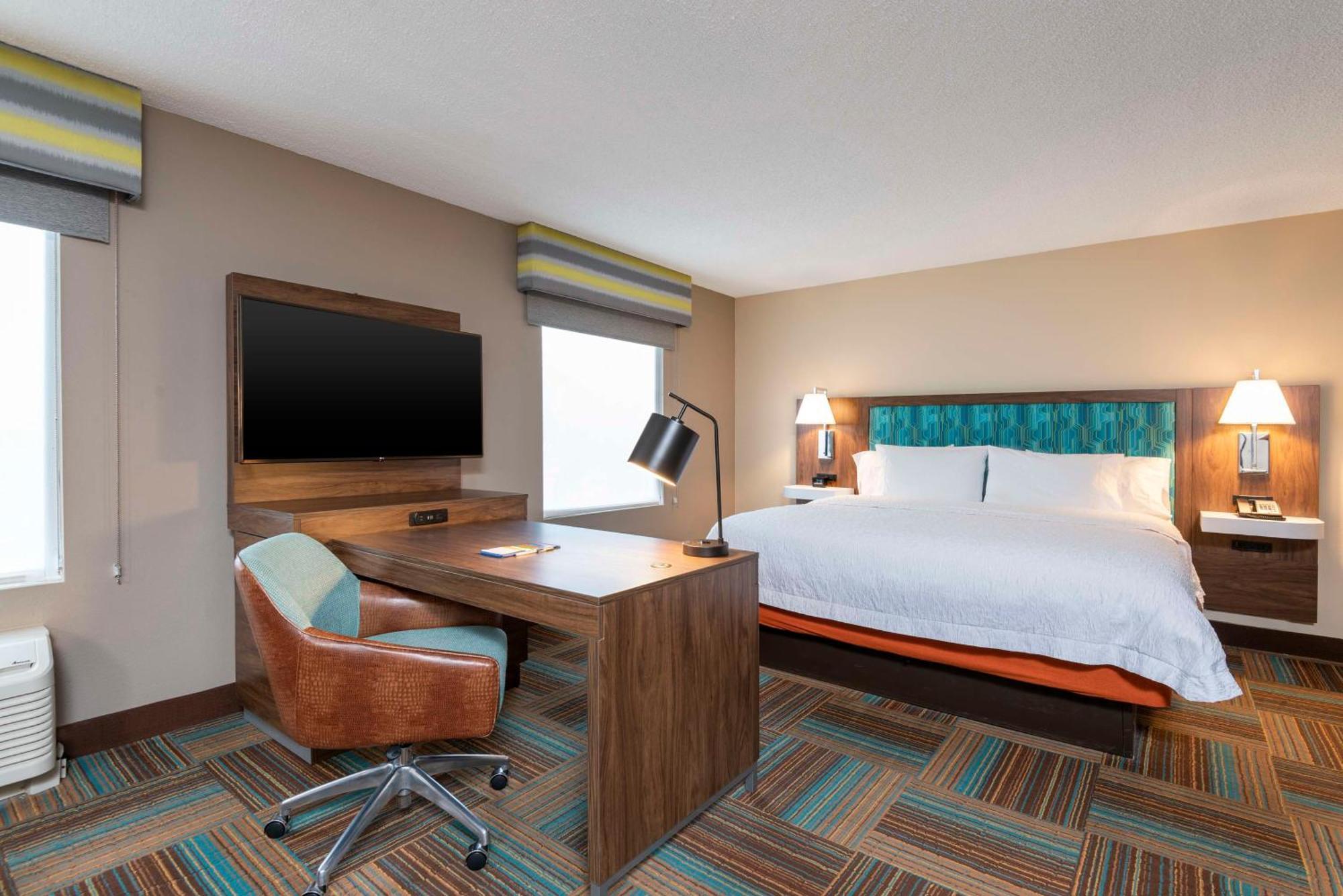 Hampton Inn & Suites Fort Myers-Colonial Boulevard Экстерьер фото