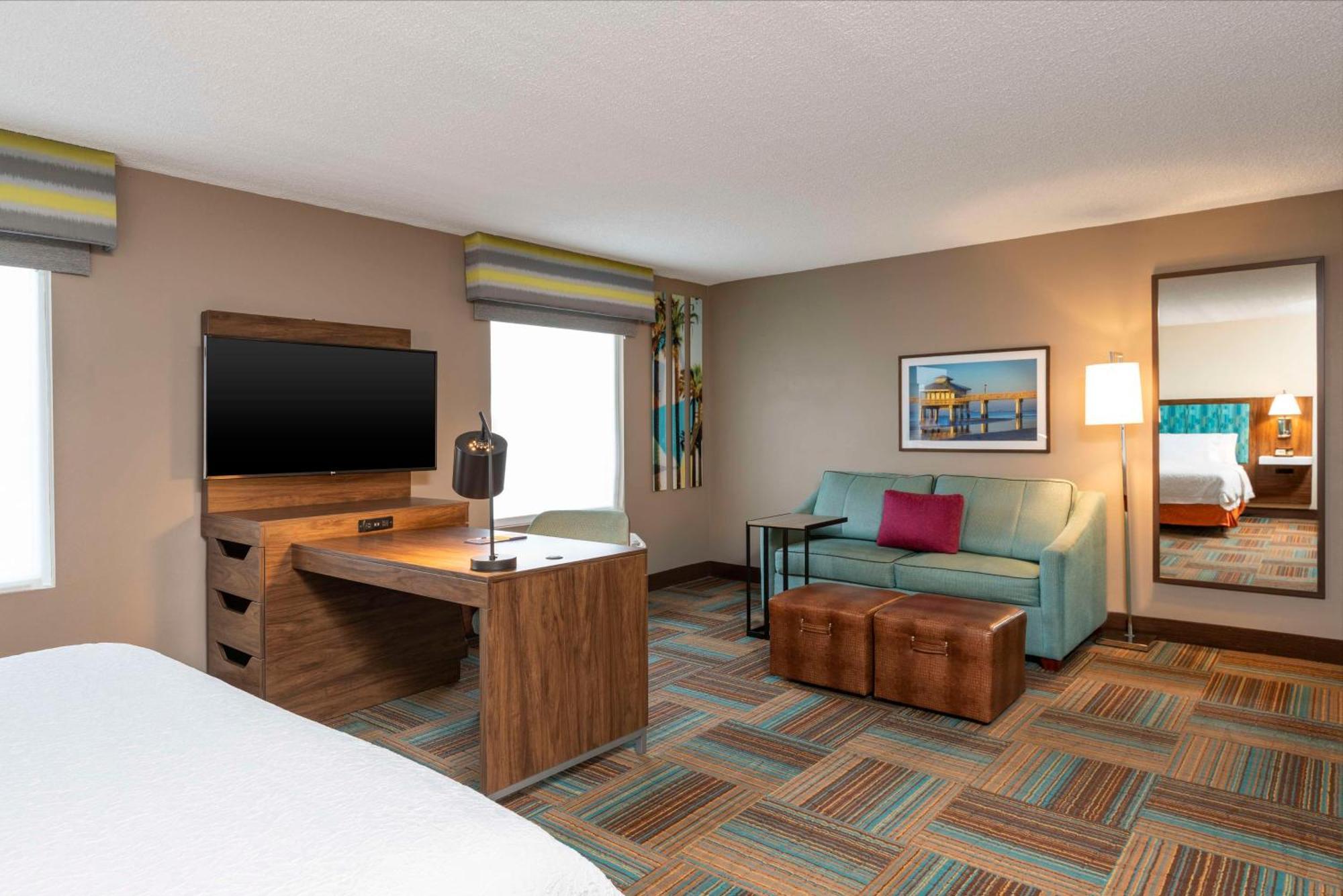 Hampton Inn & Suites Fort Myers-Colonial Boulevard Экстерьер фото